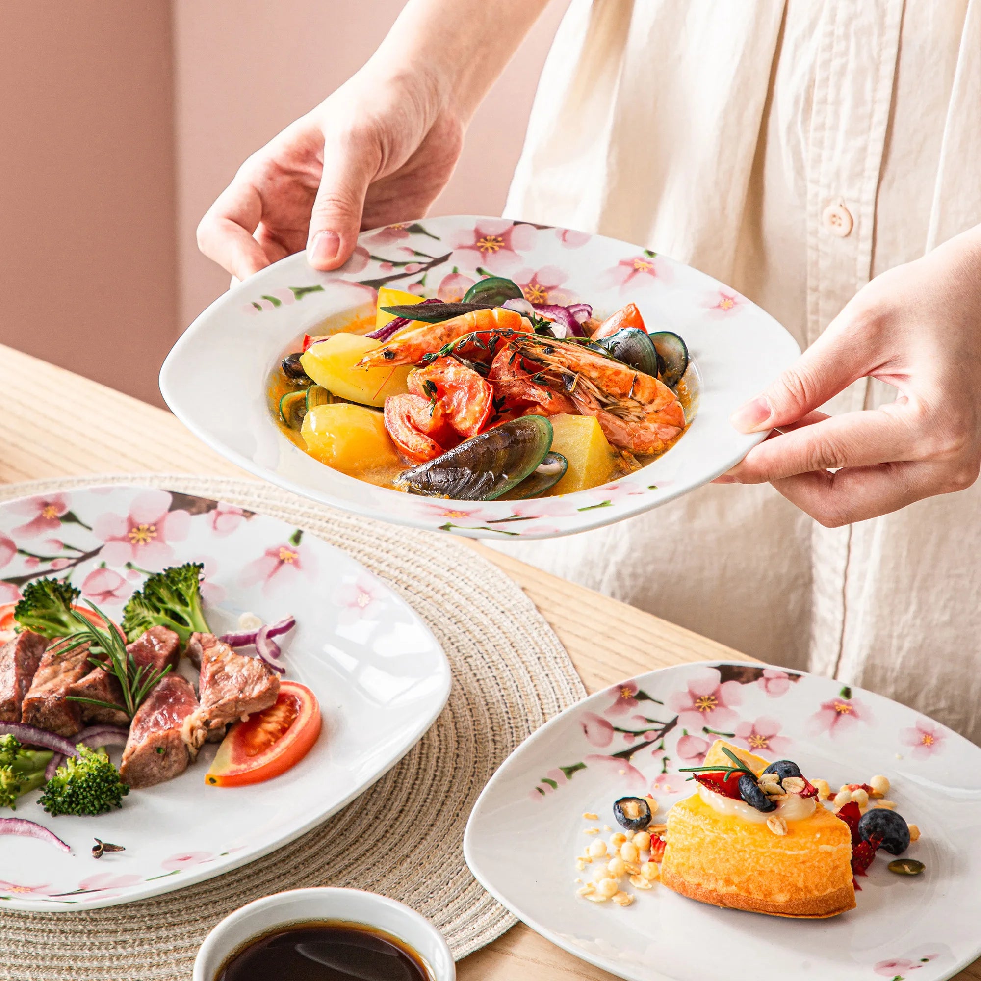 VEWEET ANNIE Pink Floral Porcelain Plate Set