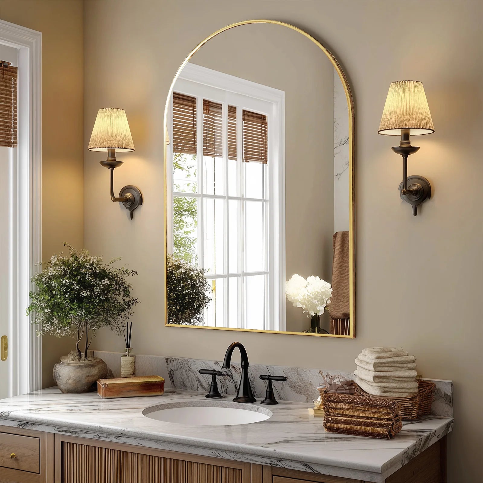 Arched Metal Framed Mirror for Wall